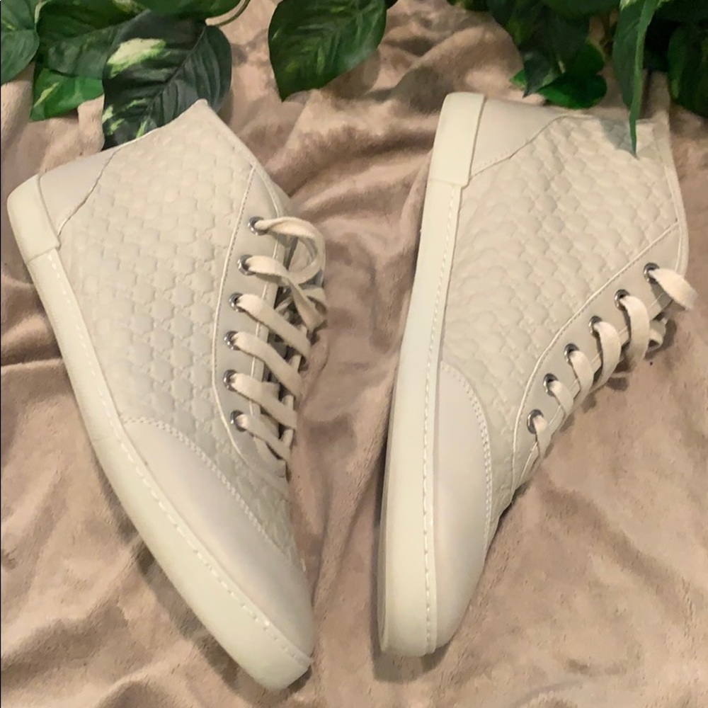 ❌TRADED❌ Gucci Guccissima Leather Hi-Top Sneaker - Picture 10 of 16